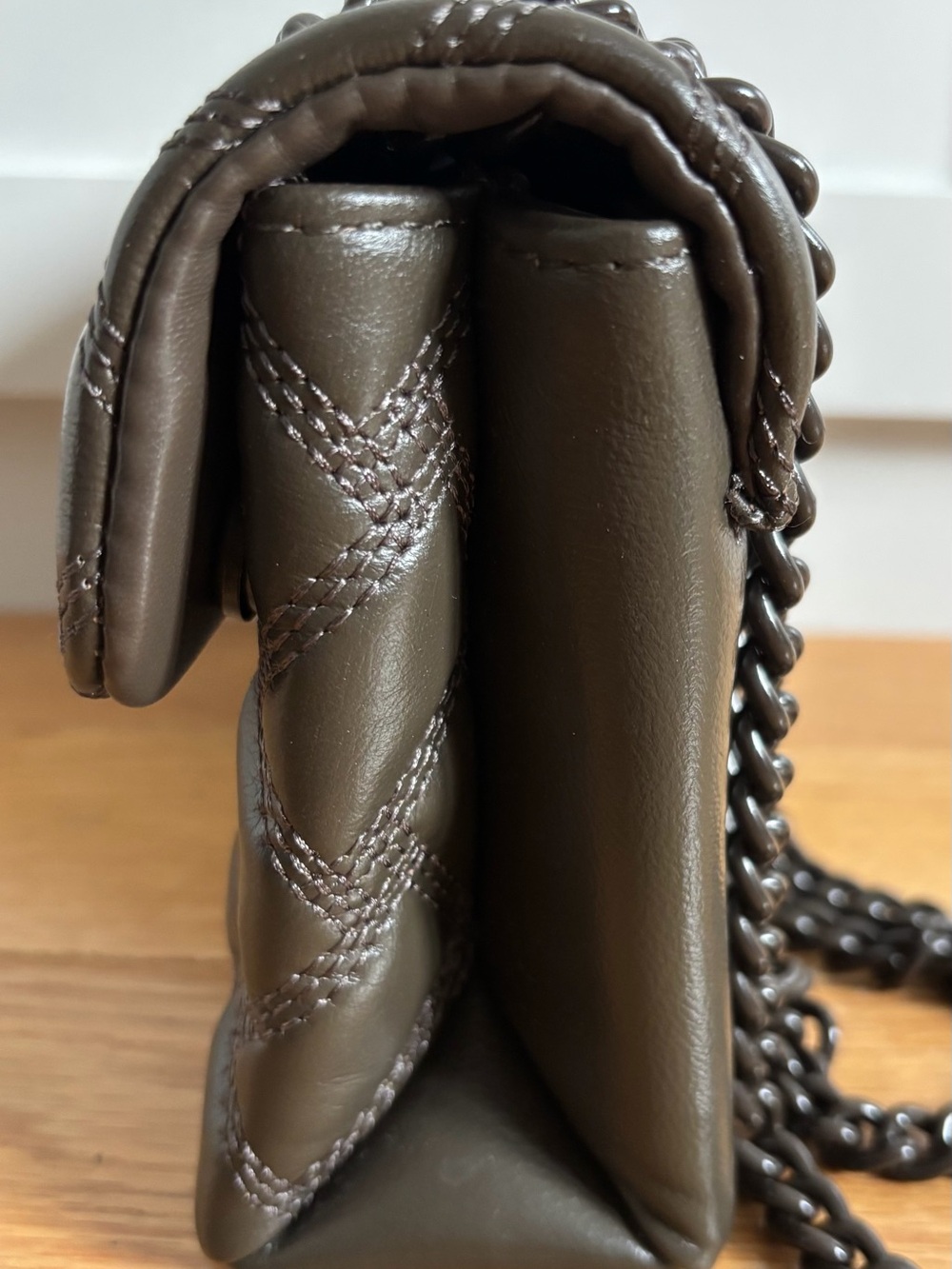 Kurt Geiger Quilted Shoulder Bag in Dark Brown with Chain - Picture 4 of 6